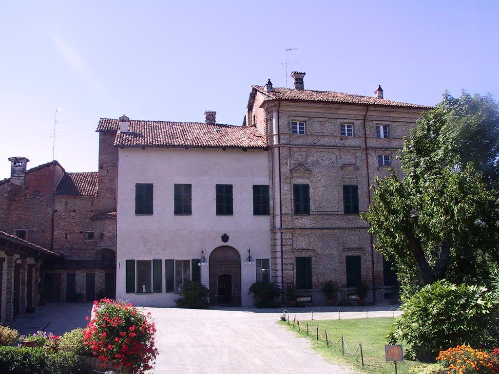 Albergo Real Castello Verduno Exterior foto